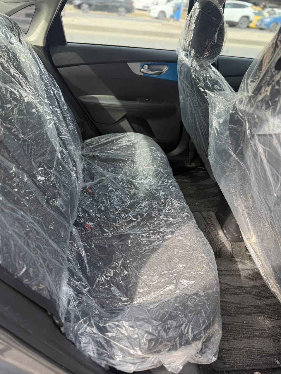 فورتي 23 وارد امريكي اسمنتي فول تحكمات قيادة موصافات LX حساسات خلفية امامية نضام تعديل مسار نضام قيادة ذاتية حادثها جاملغ خلفي سائق مامبدل معمر نفسة وطخة بالدوسة مثل ماموضحة بالصورة فقط ماشية 87 كم نضيفة السيارة نضيفة مكانها بغداد سعرها (156 ورقة )وبيها مجال بسيط اتصال (***********)
