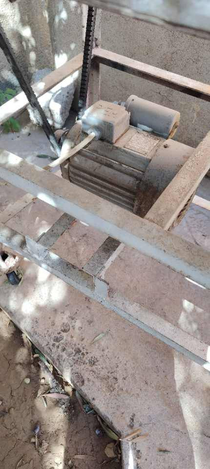 عندي مكينه ثرم للبيع كامل شرط شغال حجم 22 سعر 130بيه مجال


**إذا كنت صاحب هذا الإعلان وتريد حذفه لأي سبب، رجاءا أرسل رسالة إلى الدعم الفني**