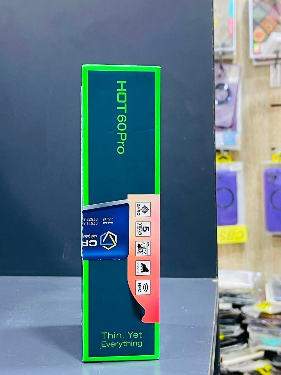 Infinix HOT 60 Pro 
جديد غير مستخدم مامفتوح من الباكيت وباقل من سعره 

ذاكره 256 +16

    � الشاشة: AMOLED بحجم 6.78 إنش تقريبًا، دقة +FHD ومعدل تحديث 144Hz.

* ⚙️ المعالج: MediaTek Helio G200 (مناسب للاستخدام اليومي والألعاب المتوسطة).

* 💾 الذاكرة: 256GB تخزين + افتراضية حتى 16GB).

* 📸 الكاميرا: خلفية 50MP، وأمامية 13MP تقريبًا.

* 🔋 البطارية: 5160mAh مع شحن سريع 45 واط.

* 📏 السمك: 6.6 ملم (تصميم نحيف جدًا كما هو مكتوب على العلبة).

* 🤖 النظام: Android مع واجهة XOS وميزات ذكاء اصطناعي من Infinix

مكاني هيت السعر 250 الف فقط قفل
***********

