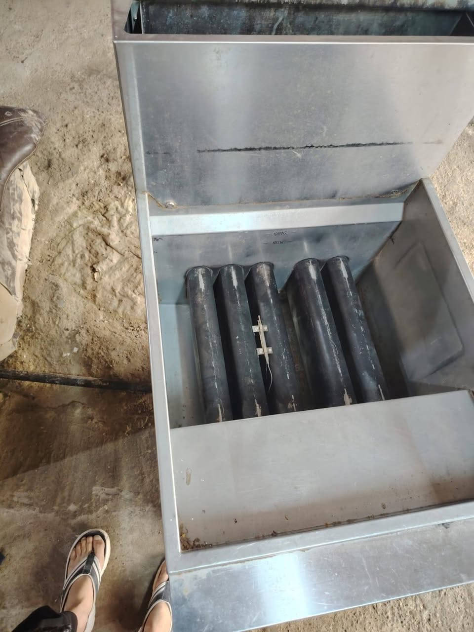 غلايه مال ريزو للبيع جديده كلش سعر 650 وبيه مجال علق واني اراسلك رقم الهاتف ***********
