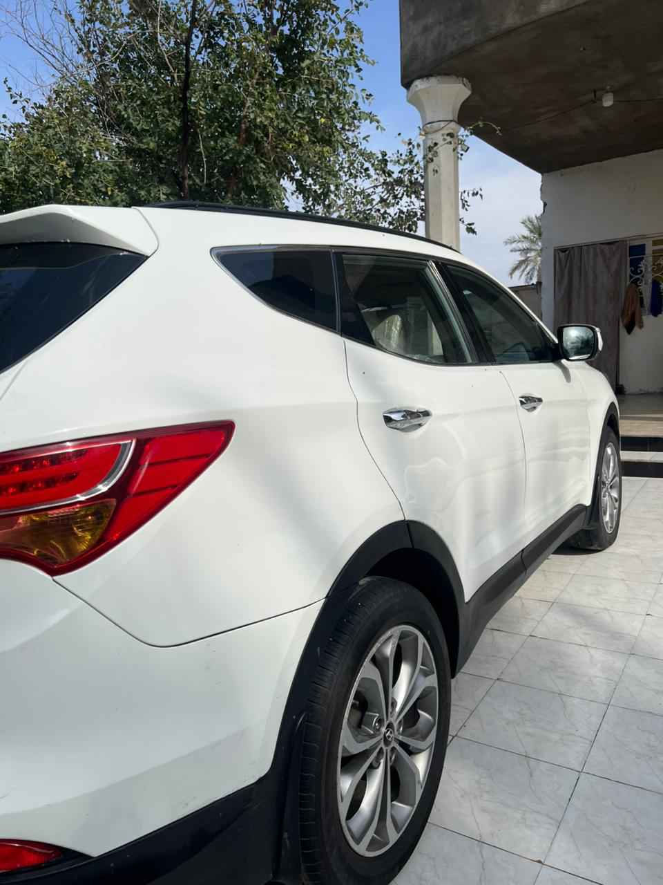 سنتافي ١٤ خليجي  ٦ سلندر  ٧راكب 
كهربائيات تبريد شغال 
حداده ميه ب الميه  صار  شهر من سويته
تايرات جدد باتري جديد 
السعر ١٦٧ ورقه قابله للتفاوض
العنوان البصره ناحية السيبه 
الهاتف *********** فاو, البصرة
