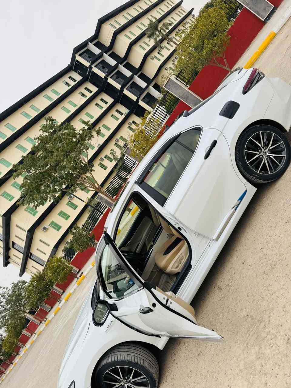 تويوتا كامري 2023 هايبرد فئة GLE 
الفول بالخليجي وكالة عبد اللطيف جميل

التفاصيل :

بيه بارد كلش بسيط اقل من شبر هلال الجاملغ الخلفي

 خليجي 

ماشية 60 الف

 سعة المحرك 2.5L

 عدد AIR BAG 8 

 حساسات أمامية 

 حساسات خلفية

 لايت زينون + LED

 كشافات 

 سلايد رووف  

 ويل كب 18  

مفتاح التشغيل بصمة 

 شاشة 

 كاميرا دوارة 

الانارة الداخلية LED

المقاعد لون أبيض

  مقعد السائق كهرباء 

مثبت السرعة Cruise

 المودات والأوامر الصوتية

 أوضاع القيادة  Drive Mode 

 حساسات ضغط اطارات 

 قطعتين تبريد

 هاند بريك كهرباء 

‏  ABS

‏ Auto Hold  أوتو هولد

 نظام مانع الانزلاق

 اشارة في المرايا الجانبية قابلة للطي كهرباء 

 مخرج منفذ الطاقة 

‏ Bluetooth / USB 

شاحن هاتف Wireless   

السعر 240 وبيه مجال بسيط

بغداد المشاهده

***********0 واتساب او اتصال
