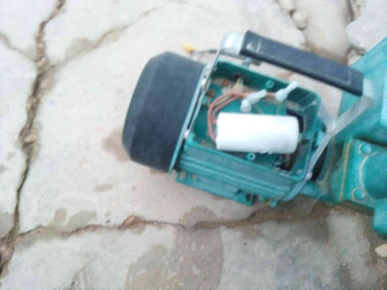 ماطورات مال مي خربانه للبيع
تفيد اهل السكربات 
العنوان حديثه حي العسكري حجريه يم جامع المحسنين
الرقم ***********
