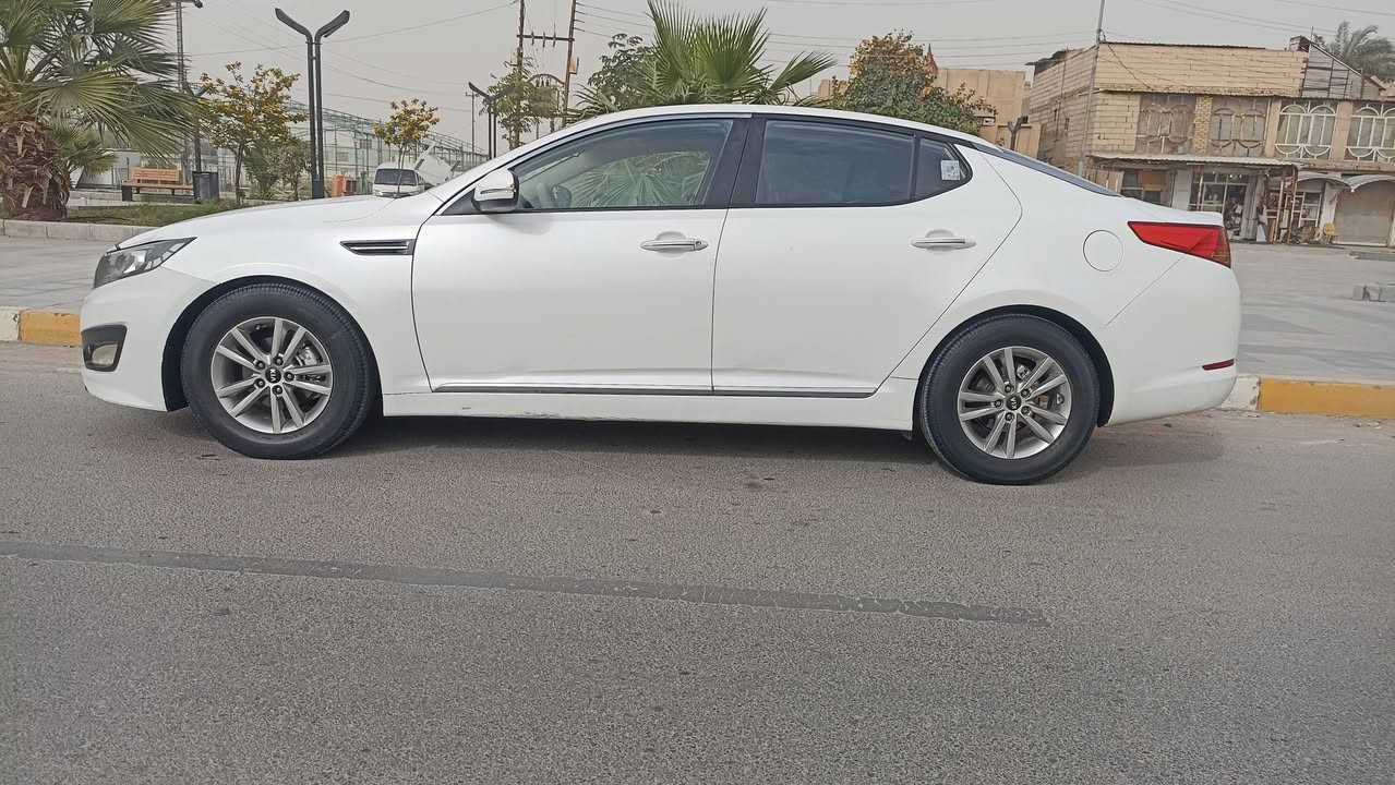 كيا اوبتيما خليجيه موديل 2011 كفاله عامه محرك 2400 فول مواصفات رقم بغداد بأسمي جديده السياره السعر 135 مكان ناصريه
للاستفسار ***********
