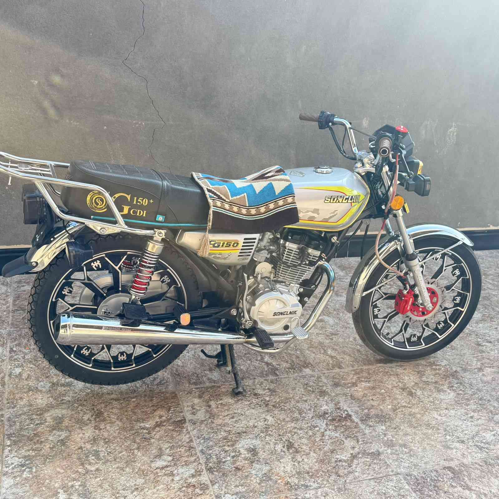 سلام عليكم دراجه سيفان 2025دراجه جديده المكان السماوه ***********
