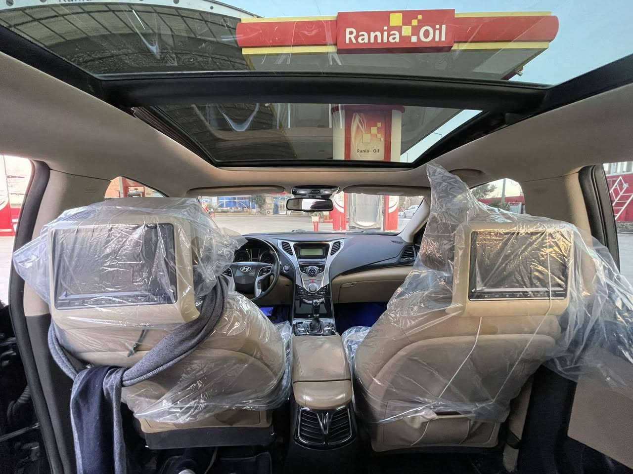 هيوندا ازيرا 2012 مواسەفات 
مكينه v6 پانو راما 
بريك به سمه اوتو هولد
 ٣ پرده فول فول خليجى
 بى بوياخ بى ته عديل
 هه تا ده عاميى به شه رت 
ويل 19 سه نوى نويه 
به ناوى خومه 
154کم رويشتوه 

سعر لە کۆمێنت داوابکە ڕاستەخۆ بۆت دیت 📩 

گیرومەکینە بەشەرت زۆربەجوانی پاکی ماوە هیچ خەلەلیکی تیدا نییە 

ژمارەی خاوەنی 
*********** 
وەتساپ
