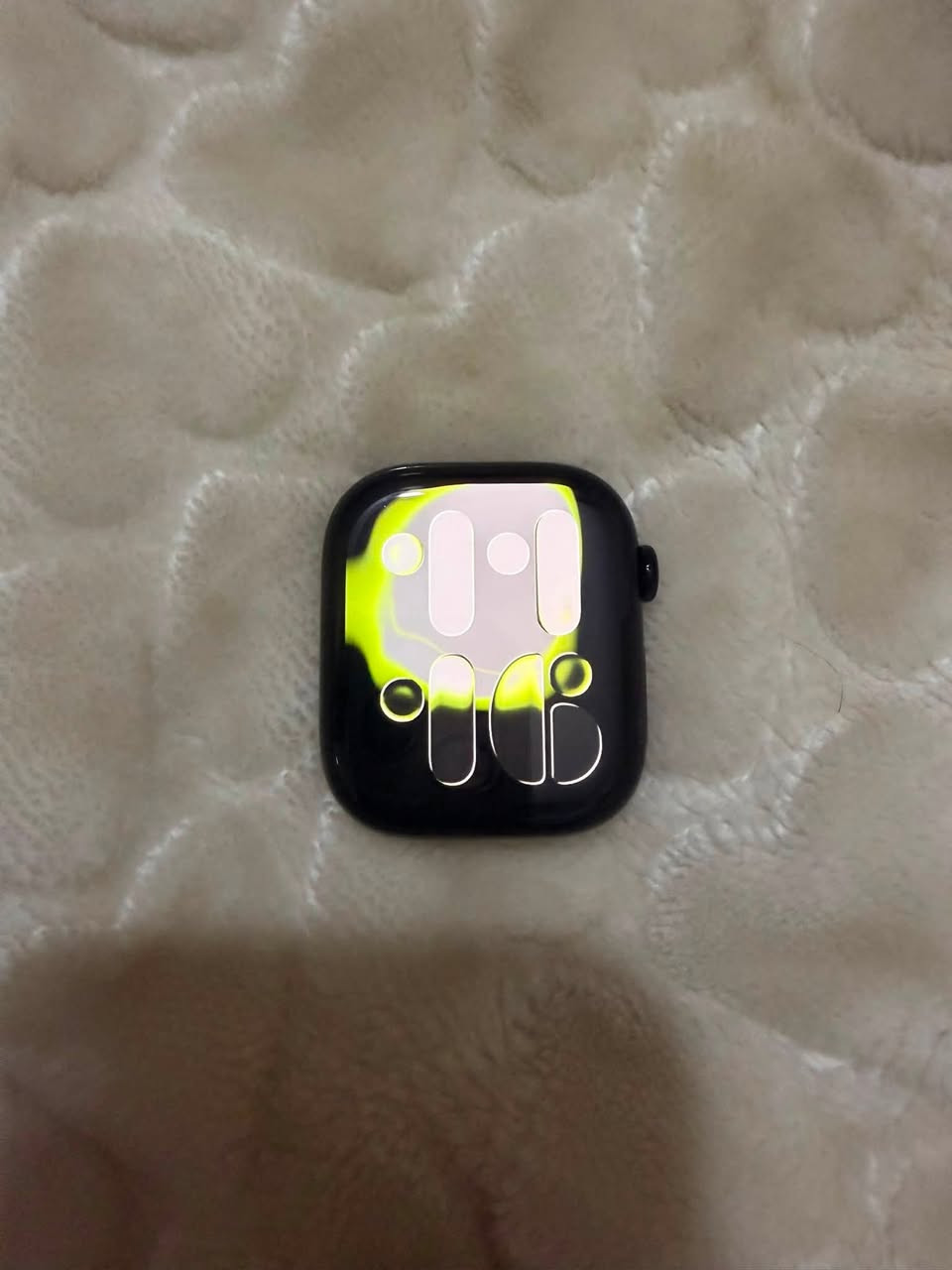 ساعه ابل جيل 10
بطاريه 100%

نظافه 100%

بدون كارتون فقط شاحنه 

السعر 300 الف
***********
