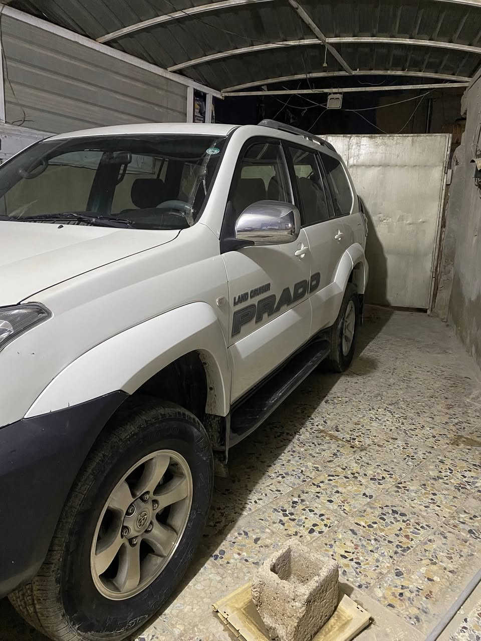 سلام عليكم برادو 2009 رقم اربيل بدون صبغ بس دعاميه إماميه مكان بغداد *********** استفسار
