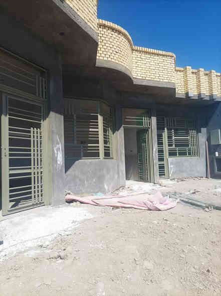 صباغ ابواب وشبابيك بسعار مناسبه ***********
