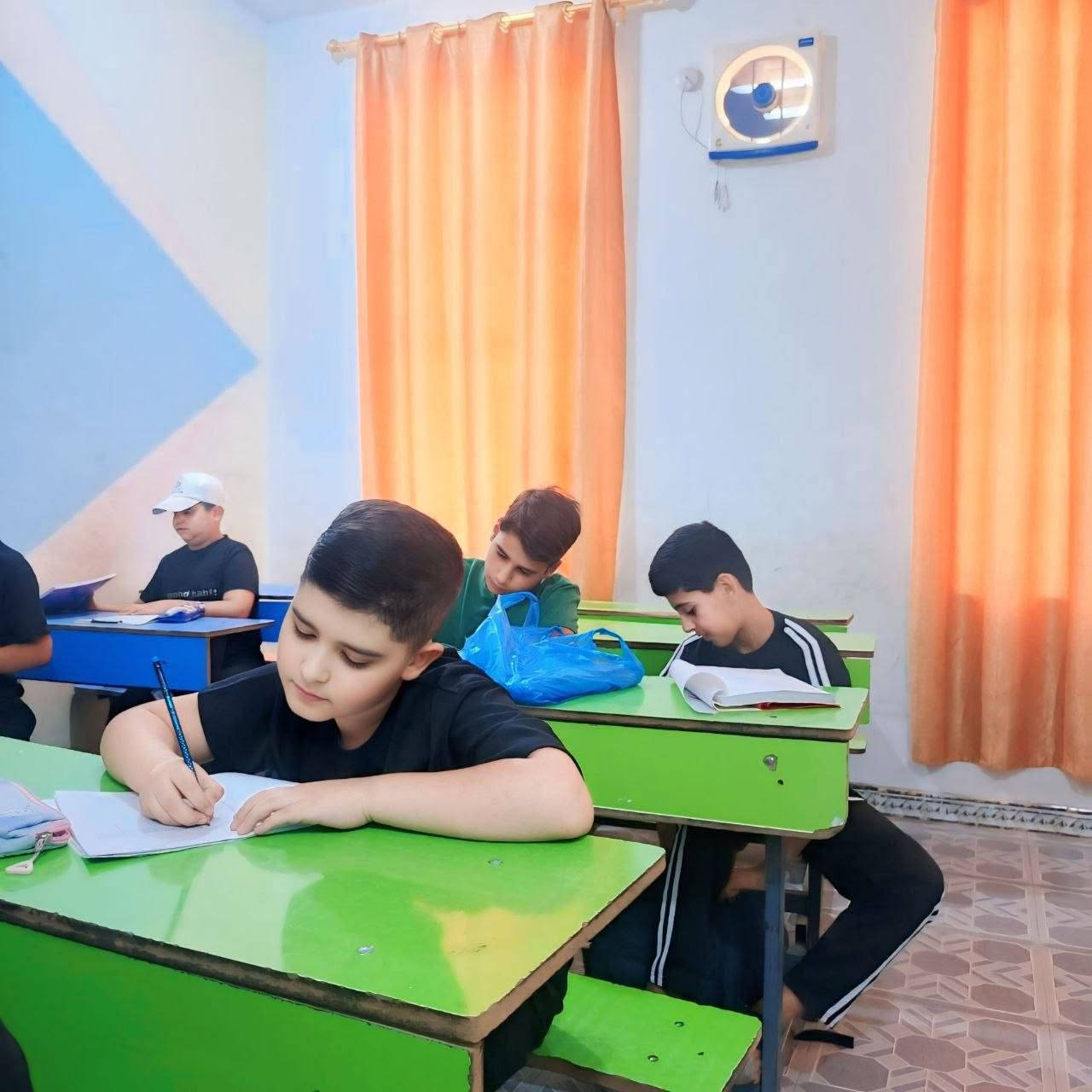 🔆 تواصل دروس التقوية بنجاح! لمادة الرياضيات للصف السادس الابتدائي في مدرسة الارتقاء 🧮

#يسرّنا_أن_نعلن_عن_استمرار_التسجيل_لطلاب_الدور_الثاني  في مادة الرياضيات! 📚

 الأستاذ حسين جاسم لشرح المنهج بشكل سهل، مع التركيز على حل التمارين الوزارية الصعبة لضمان تفوق الطلاب. نحن نعتز بشغف والتزام طلابنا المتواصل، 
للتسجيل الاتصال على الرقم *********** أو مراسلة الصفحة. 

نتمنى التوفيق لجميع الطلاب!

