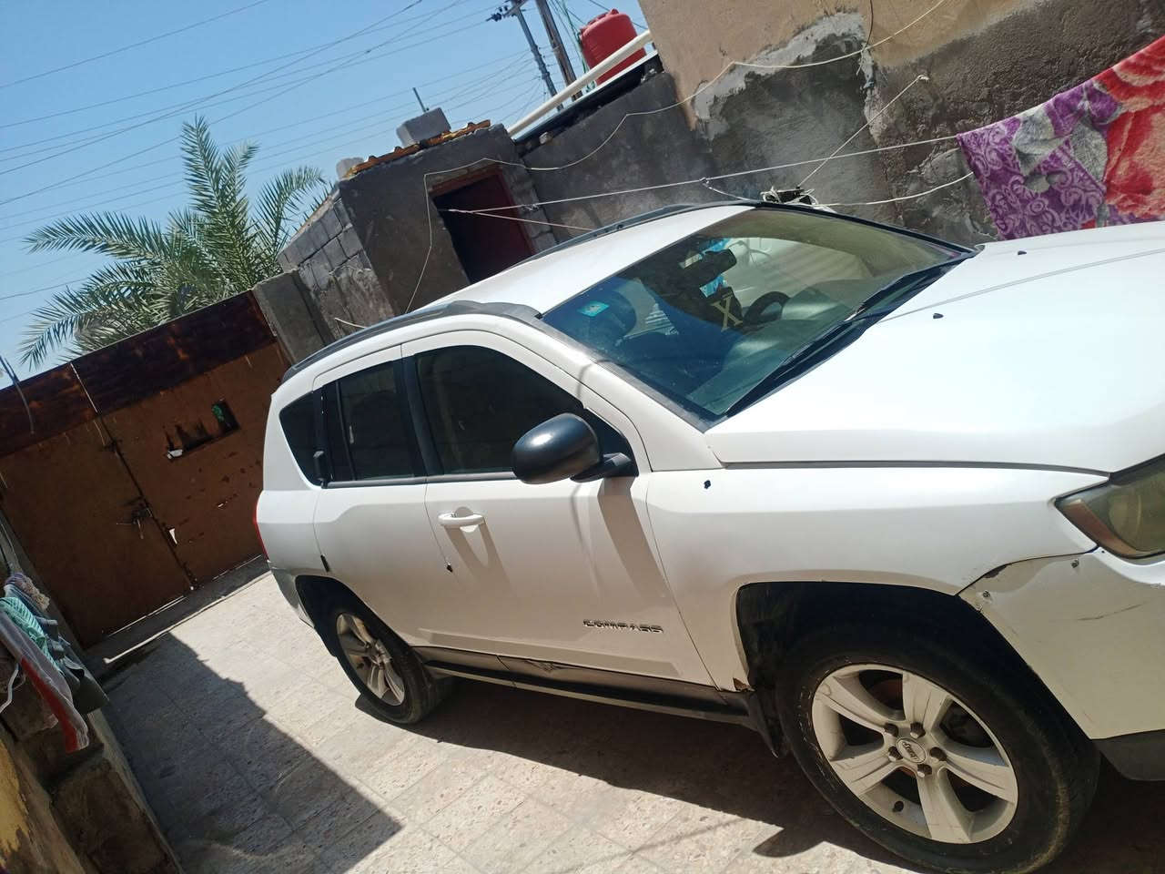 سلام عليكم
كوم باص 
وارد امريكي ضربه بنيد فقط جدن بصيطه 
رقم ميسان الدولي مكان السياره بصره قرب محكمتي الكزيزه 
السياره جاهزه من الخير 
موديل 14 السياره ماشيه 100
الاستفسار ***********
السعر 80 وبيه مجال

