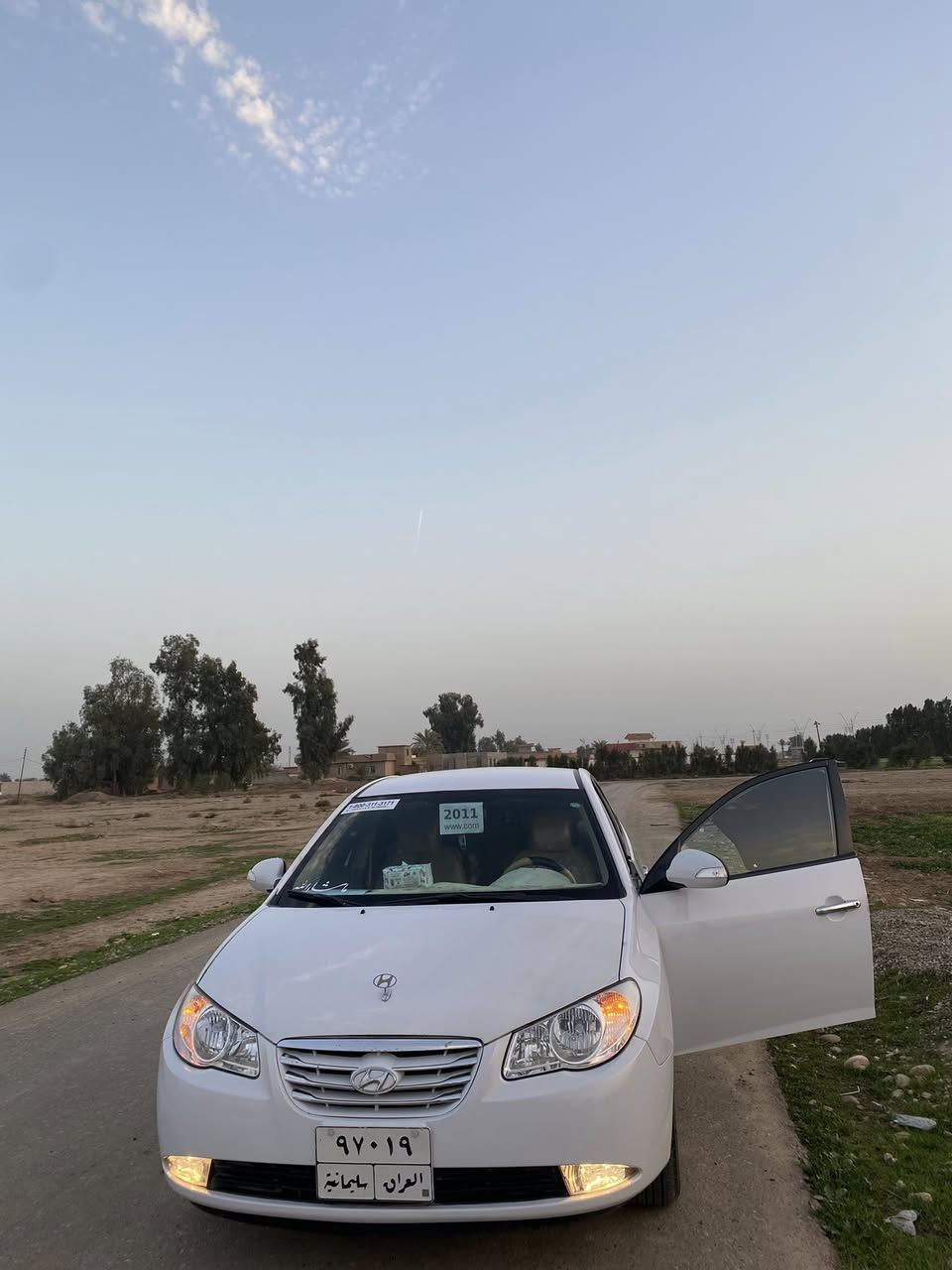 السلام عليكم
للبيع الانترا  موديل 2011
رقم سليمانيه سنويه بعدها مامنتهيه
كير ومحرك بشرط 
صدر امامي خلفي جديد 
تايرت جديد 
 بيها صبغ  جاملغ  شبرين صبغ بالبنيد 
السعر116 بي مجال 
المكان تكريت صلاح الدين
الاتصال ***********
