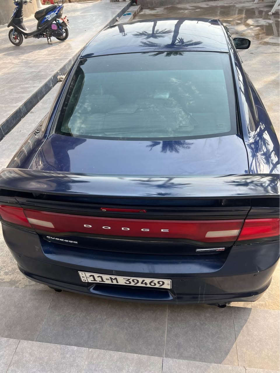 ‏تشارجر للبيع 
موديل 2013 اللون نيلي 
رقم بغداد إنجليزي باسمي مداور مباشر 
تبديل جاملغ وبنيد فقط هاي 
مكينة 3600
سيارة جاهزة حداديه جديده تخم  تاير جديد 
 مكان النجف مناذره 
للاتصال *********** المناذرة, النجف
