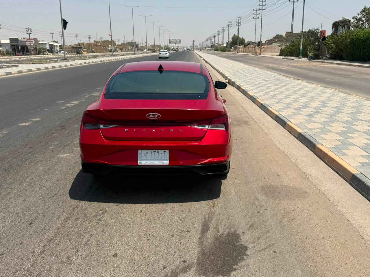 السلام عليكم سياره للبيع اننتره وارد امريكي سياره حلوه و جاهزه رقم بغداد معوقين و راح تخلص حادث جامغ و بنيد  مكان السياره بل عماره للستفسار الاتصال لا تدخل خاص ***********
