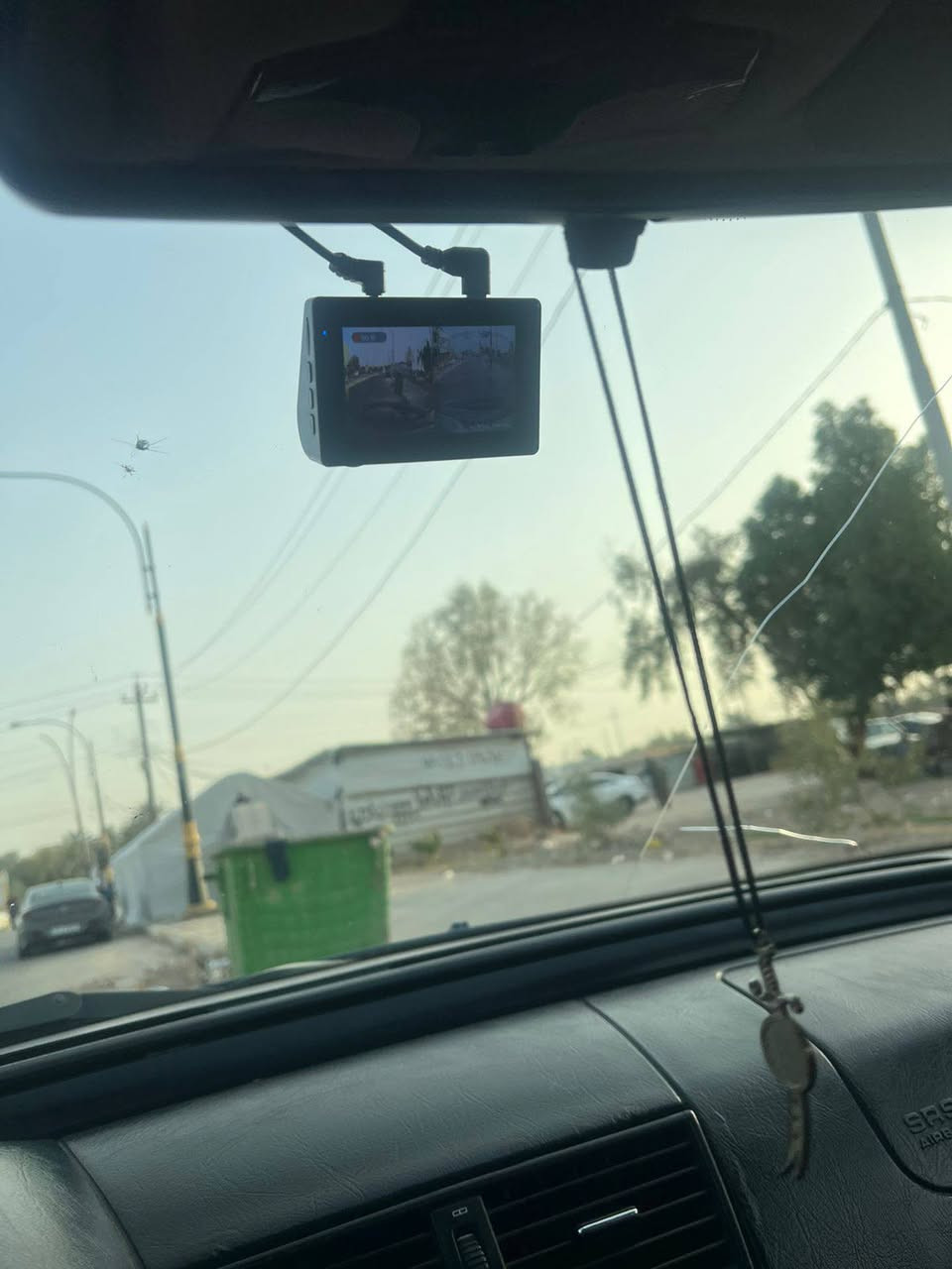 ياالله
مارسدس دب للبيع 
خراطيم مكينه 6سلندر بلادي السياره كلها بلادي مصبوغه صبغ عام للجماليه حداديه شرط ستوني مسويها وره وكدام 
سعر ٦٠ وبيها مجال 
للستفسار اتصل ***********
