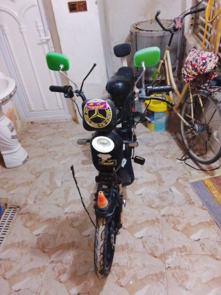 سلام عليكم دراجه حجم24 
بطاريات نضيفه 4بطاريات
العنوان نجف حي العسكري مدارس 
***********
