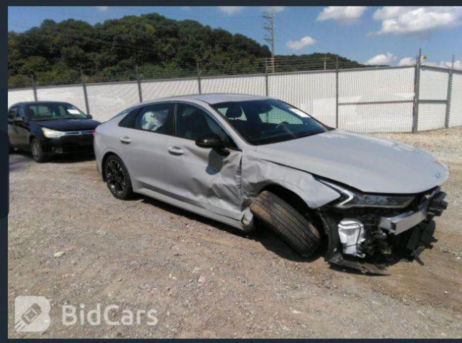 السلام عليكم
كي فايف 2022
جي تي لاين بدون بانوراما
كشنات تدفئة 
مود درايف 
شاحن واير ليس 
شاشه ابل كار بلي 
تبريد مناخي منفصل 
رادارات 
نقطه عمياء 
تشغيل عن بعد 
صندوق ذكي 
هاند بريك دكمه 
اوتو هولد ماشيه 54 
مكانه بغداد 
السعر 172
***********
