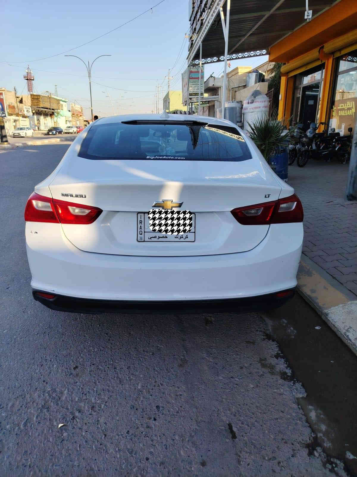 مكلف بلنشر ماليبو كلين بدون صبغ بدون ايرباك
فقط دعاميه مبدل وشبر بارد فوك التايرات الخلفي 
موديل 2018 رقم كركوك تحويل مباشر 
اللون أبيض
مواصفات LT سرعه 160 مو 140 
حجم المحرك 15 تيربو
كير AT المرغوب
ماشيه 118 الف ميل 
حساس تاير عدد 2 ومبخره والباقي فول الفول
كشن كهربائي 
مكاني صلاح الدين بيجي 
*********** السعر 110 وبيها مجال
