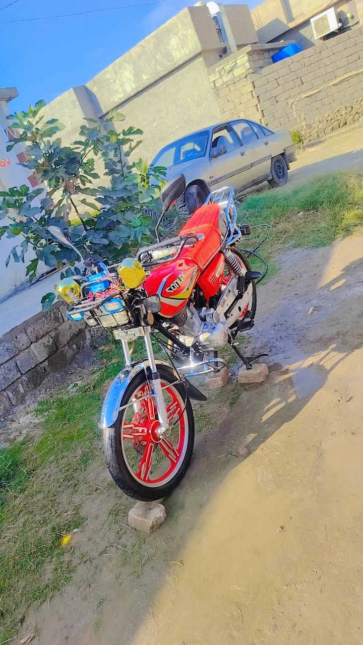 سولنك 22محرك ما مفتوح كلو شقال نضافه فول وزن ثقيل دبلات تواير وياله كلو جديد كلو بلادي شراي تعال خاص و تدلل مكاني ناحيت القياره قريت الحاج علي رقميي
***********
