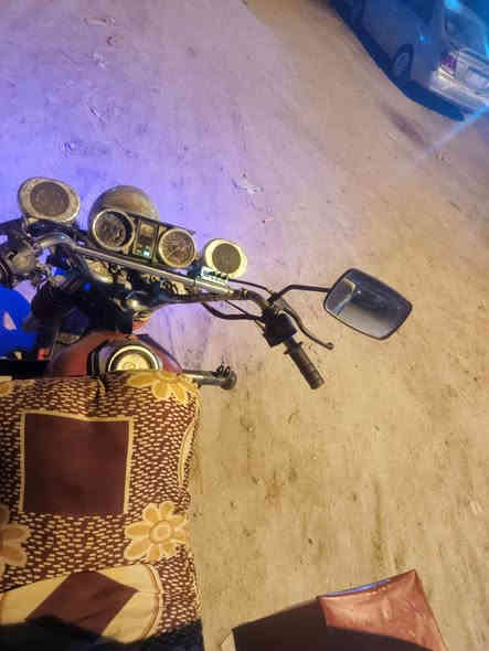 ستوته للبيع موديل 20مكينه24مكفوله ستوته مكفوله من شاصي وركبه السعر 1450 وبيه مجال حك  الجيه مكاني حله محاويل ***********
