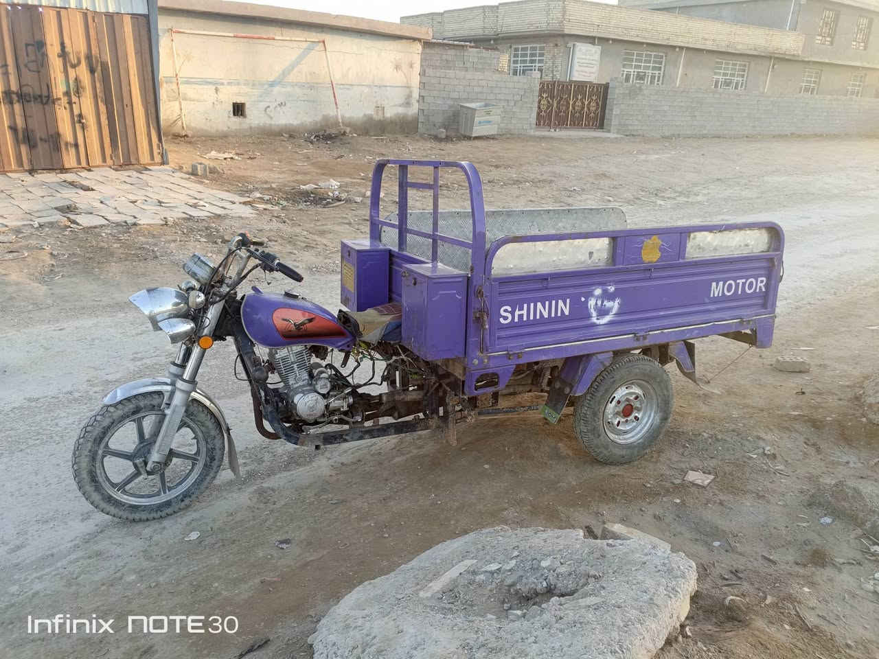 اسلام عليكم ستوته صقر 21 شاديلها شاصي 17 للبيع اوراقها 21 
السعر 1200 وبيها مجال مستعجل على بعيتها 
العنوان بغداد النهروان 

*********** بي واتساب
