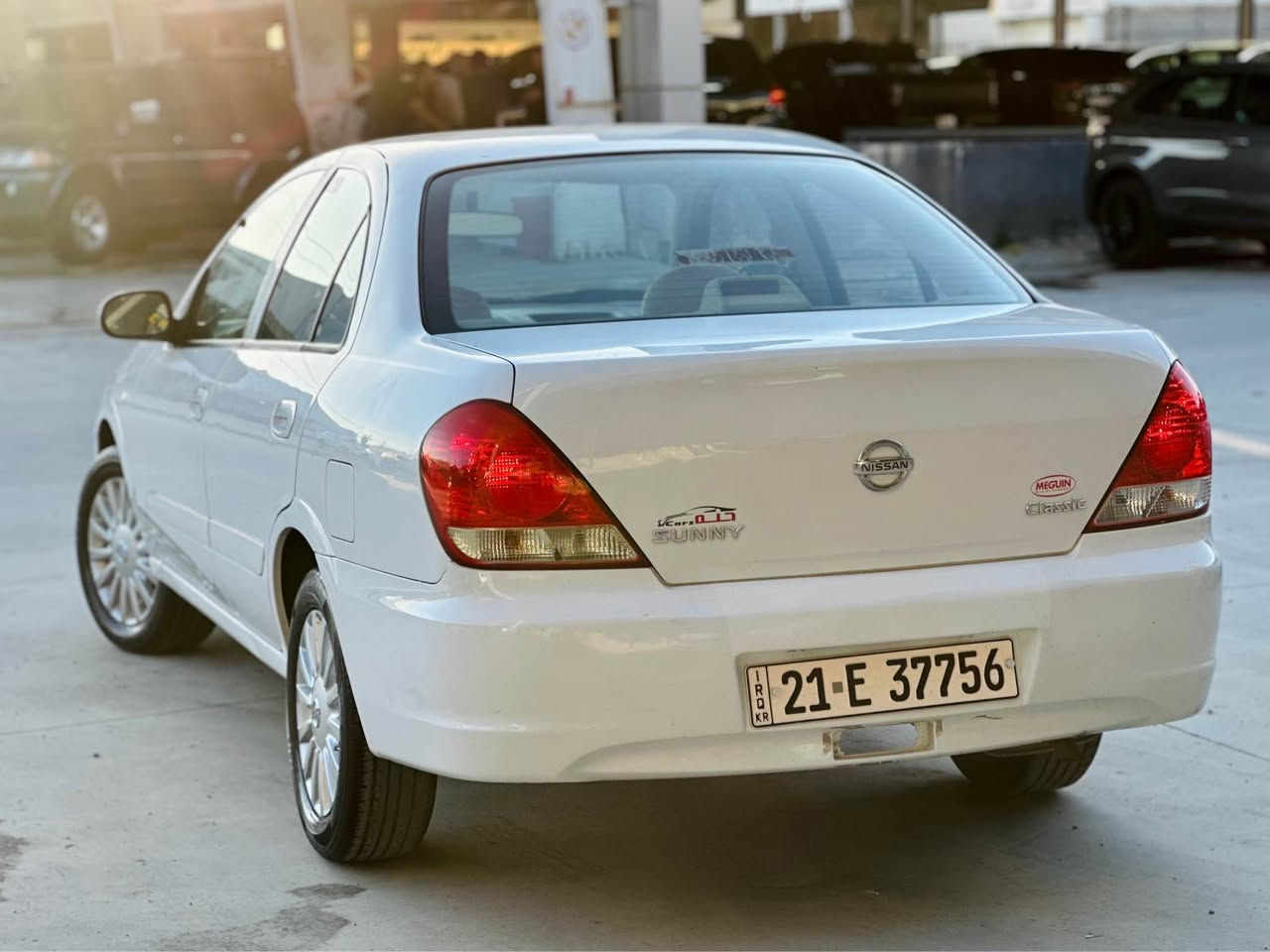 بەناوی خودای گەورە 
نیسان سەنی 2010 یابانی ئۆتۆماتیک بەفری 
مەکینە سپیە و تایەی تازەیە و ویل حەسیرە 
ماشآءالله سەیارەکە زۆر جوان ماوەتەوە 
تەنها 194 هەزار ڕۆشتووە 
کامل سێرڤزە و بێ تەقە و ڕەقە
گێڕ و مەکینەی لۆکە و دەسکاری نەکراوە 
ڕەسمی سۆنەرەکەیم داناوە
تەنها بستێ بۆیاخی هەیە بێ ناوگرتن
سعری 106 و مەجالێکی کەم 
لە سلێمانیم *********** السليمانية, العراق
