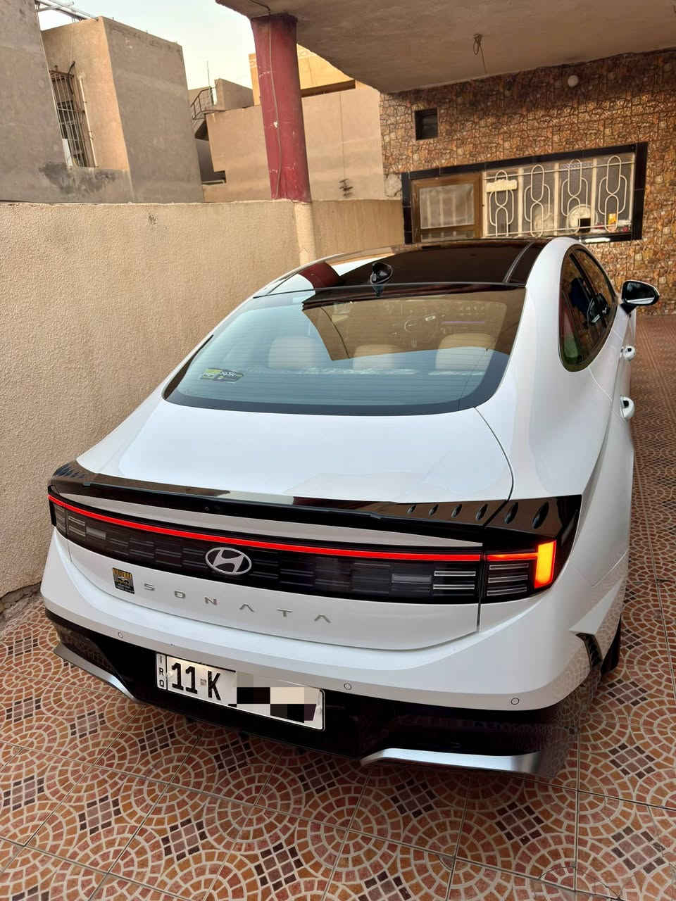 اني مكلف بنشر سياره هيونداي سوناتا خليجي موديل 2024 كفاله عامه محرك 2400ماشيه 6522  أصل فول مواصفات...بانورما...حساس امامي خلفي...توقف ذاتي...مري طوي...لايت زنون...سايد بريك بصمه...مانع انزلاق...تحكم استيرن...شفتات استيرن...كشنات جلد...كشنات تدفئه تبريد...بردات جانبيه وبعد بيها مواصفات...رقم بغداد شرط التحويل..السعر 235 وبيها مجال حك الجيه...لكم فائق الاحترام والتقدير...
اي استفسار الاتصال على الرقم التالي 
***********
