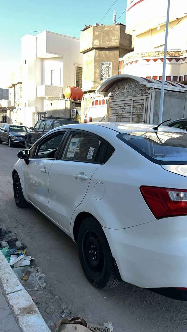 السلام عليكم كيا ريو 2016 السيارة جاهزه مجهزه بسمي طخم تاير تبريد ثلج 🥶 مكينه وكير 1600جدد السيارة مال جناي كهربائيات كلهه شغاله سابقاً بيهه ضربه بلايت صفحة الايمن وبيهه بارد السيارة خير من الله مكاني بصرة زبير سعرها 80 وبيهه مجال مكلف بالنشر *********** البصرة, العراق
