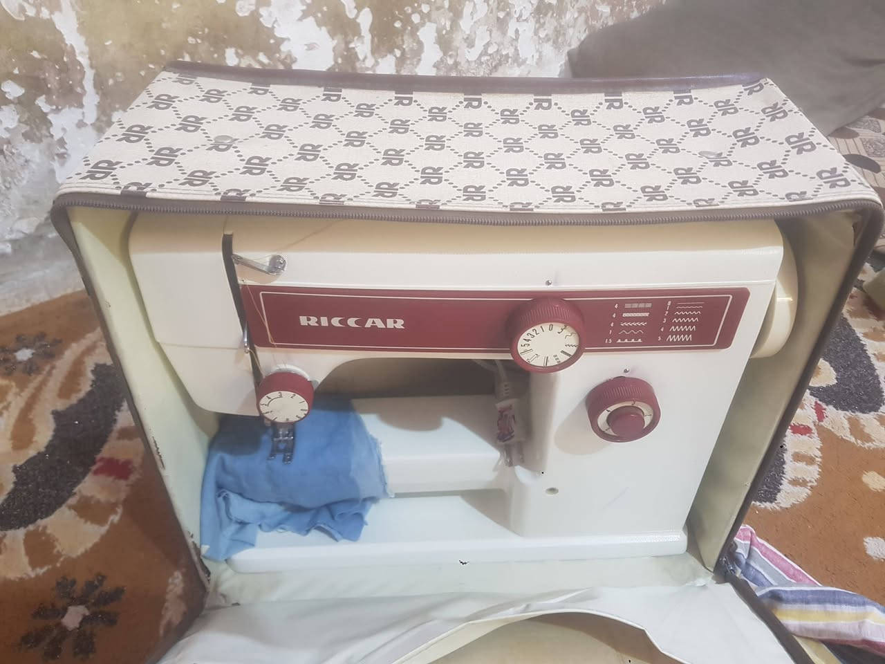 مكينه خياطه بروذر ياباني اصلي 110
محوره عال220 تشتغل كبل بالكهرباء بدون محوله استعمال قليل جدا بعدها بجنطتها 
سعر 75 وبيها مجال بسيط بيع مستعجل مال محتاج


**إذا كنت صاحب هذا الإعلان وتريد حذفه لأي سبب، رجاءا أرسل رسالة إلى الدعم الفني**