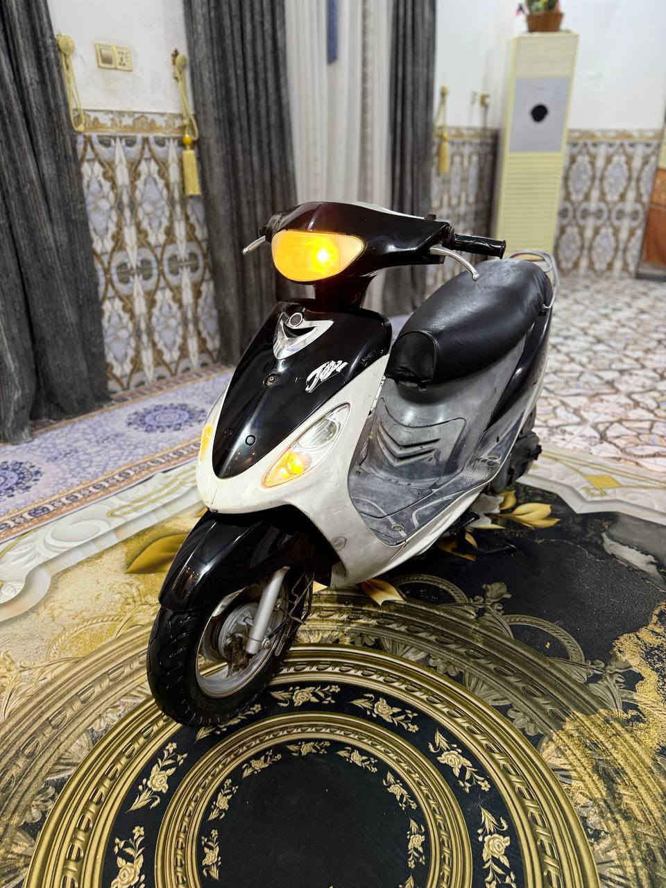 للبيع ماكس ياباني حاويه جديده وجاهزه مال جناي تاخذه تدعيلي سلف هندر كهربائيات مكينه بوشه بلاد 49 جاهزه من كلشي السعر 690 وبيه مجال رقم الهاتف ***********مكان بصره
