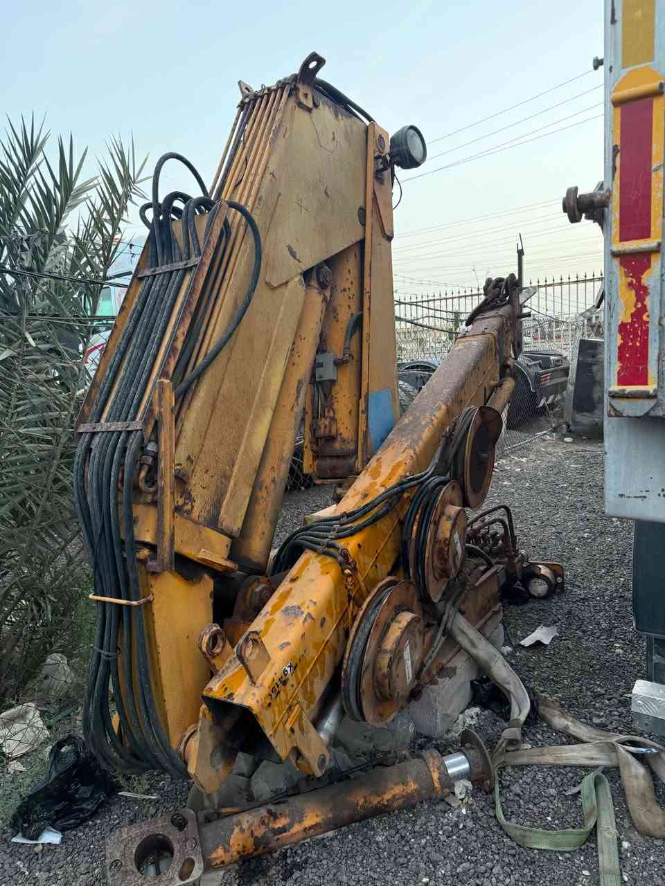 سلام عليكم كرين 5 سلات خمسه طن 
منفيس كمرك مدفوع العنوان البصرة الزبير
السعر 65 التصال *********** البصرة, العراق
