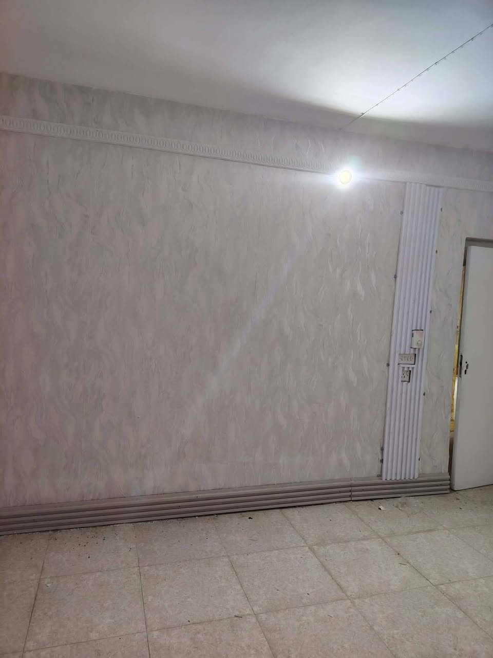 للبيع دار سكني مع مشتمل ركن من جهة السده الموقع الجمعيه شارع الذهب فرع الاستاذ نجم عبيد المساحة (٤٠٠)متر  للاستفسار مراجعة مكتب بصمة اعمار للعقار 
واسط ـ الزبيديه -مجاور اسواق بيت عزيز ذياب 
أو الاتصال
***********
***********
***********
