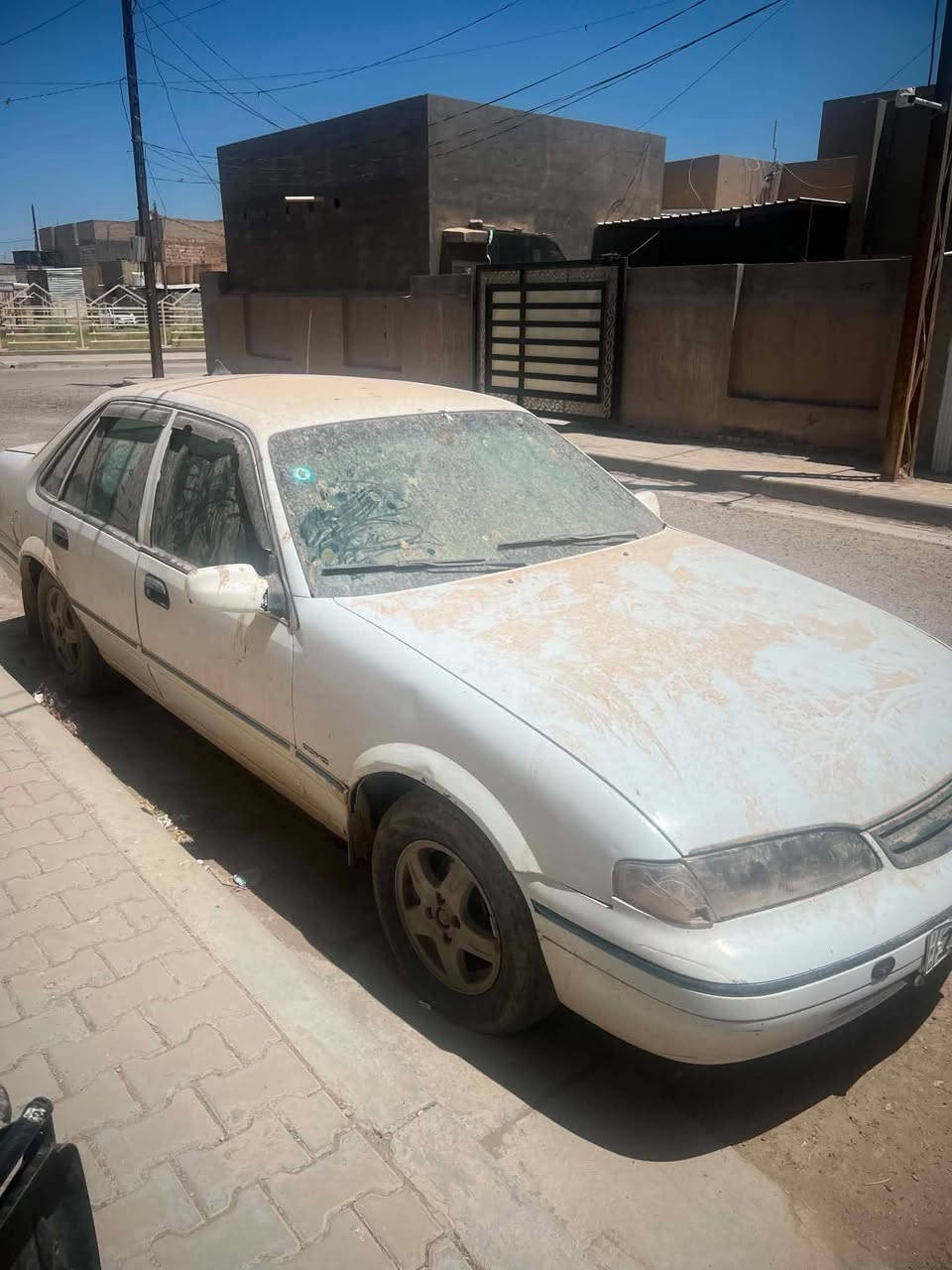 برنس فراشه مسكر 
السياره محركها بي  كازكيت 
والباقي جاهزة السياره 
سنويه جديده رقم انكليزي 
22ورقه 
بابل الاسكندريه 
***********

