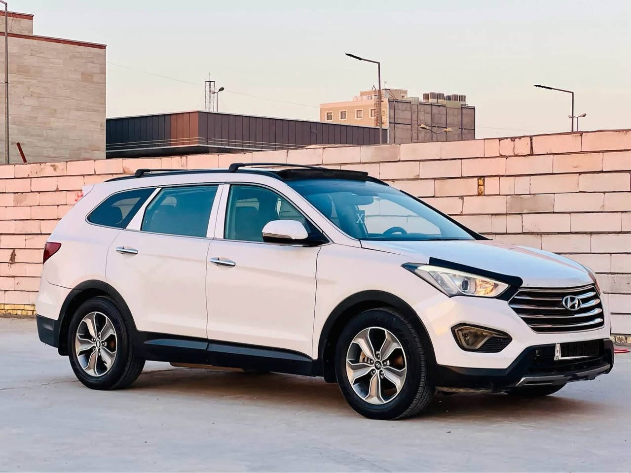 للبيع // سنتافي كراند 2014 لون ابيضّ فول مواصفات Limited وارد أمريكي بيها تبديل بنيد محرك 6 سلندر سبعه راكب قماره بنوراما كشنات ملكي وايضاً جلد وكهربائي تدفئة تبريد اشاير بالمري رادارات جانبيه حساسات خلفيه جنطه كهرباء بردات خلفيه 
رقم بغداد بأسمي السعر 135 وبيها مجال
***********
***********
