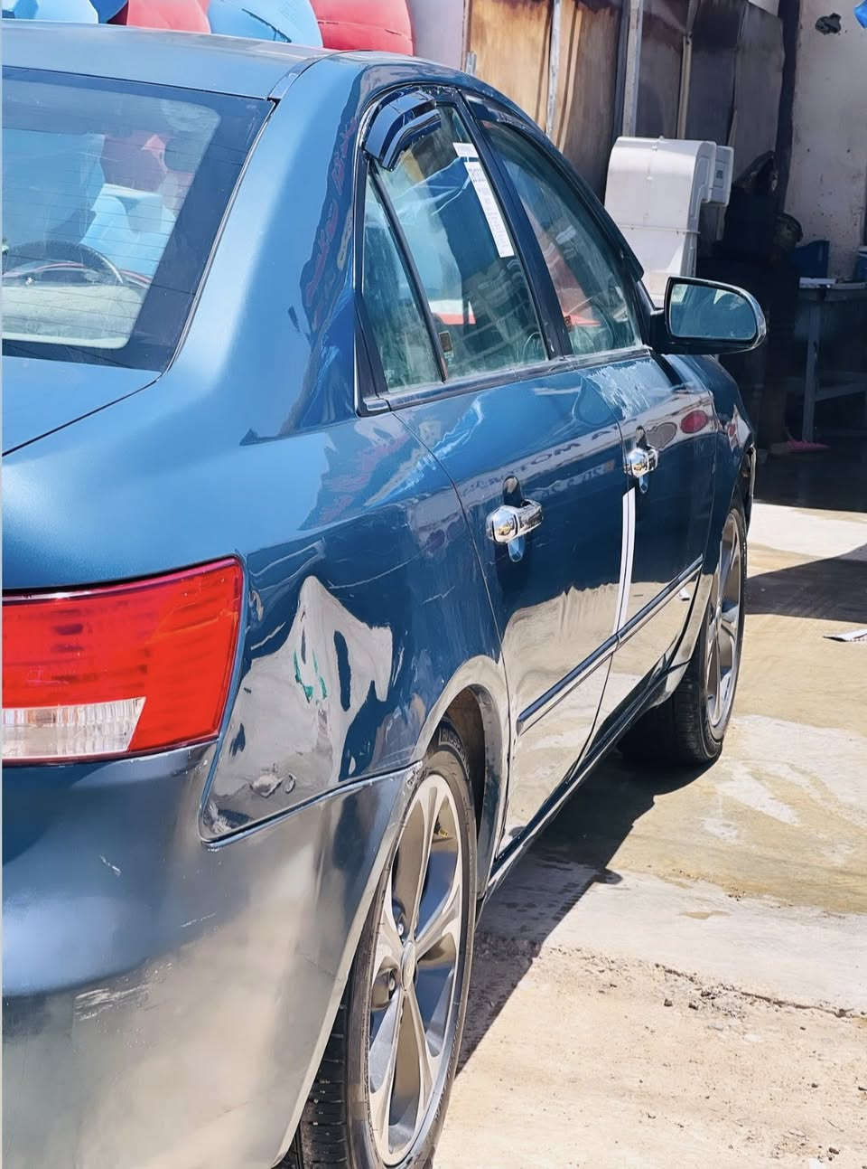 🚗 للبيع: سوناتا أمريكي 2007 (6 سلندر) 🚗
الموديل: 2007 رقم بغداد مشروع وطني 

 المحرك: 6 سلندر (V6)

 الوقود: منظومة غاز + بنزين ⛽💨

 السنوية: مجددة ولغاية سنة 2029 (جاهزة للتحويل)

 الإطارات: تخم تاير جديد (خير من الله) 👍

🛠️ حالة البدي والصبغ:

 السيارة مكفولة من الضربات والمعجون.

 تحتوي على 4 قطع فقط:

 قطعتين (2) رش تجميلي للنظافة (كفالة بدون ضربة ولا معجون).

 قطعتين (2) تبديل.

 💰 السعر: بعد الاتصال (للجادين فقط)

 📍 الموقع: ديالى - بعقوبة المركز

 📞 للتواصل والاستفسار: ***********
