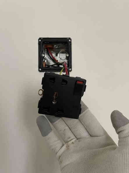 بفضل الله تعالى ورزقه🤲🏻
تم اكمال احد بيوت.     🏠💡

    (   💡 )
كادر متخصص في كافة التأسيسات 
الأعمال الكهربائية و المنظومات وديكورات 🛠️💡⚡️
#منظومة أنترنيت📡
#منظومة ستلايت 📺
#منظومة كاميرات📸
#بروفايل   

 بيانو درج.   

#للأستفسار مراسلة الصفحة 📨
واتساب او للاتصال #هاتف:‭0782 761 1473
