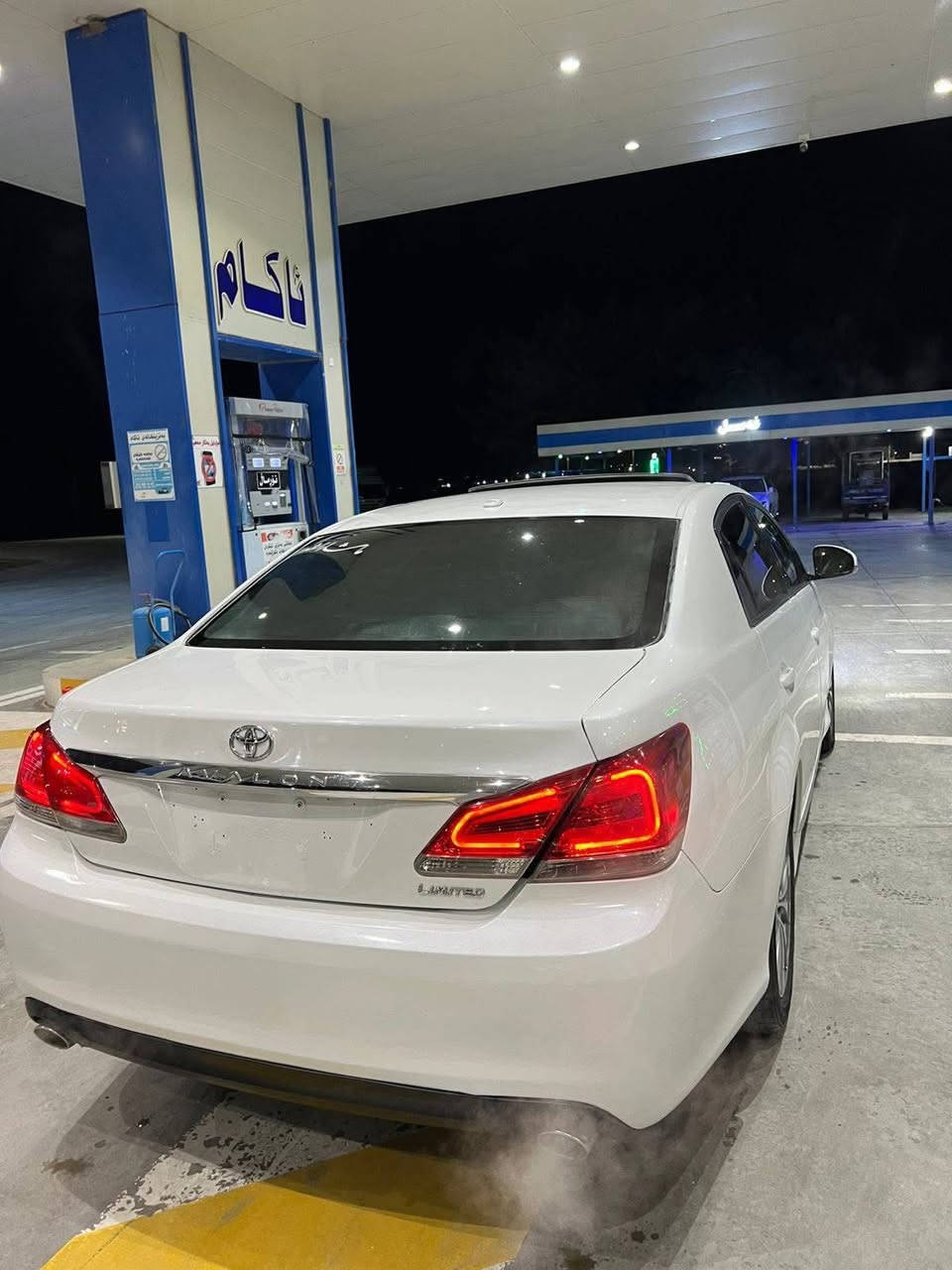 ئەڤەلۆن مۆدێل٢٠١٢ساخ ناوزەرد سلایت کوشن کارەبا  حیزام بۆیاخە  بێ لێدران سەقفی بەشەرت بۆیاخ نیە  پێش ودوای کەپسە  هیچ مەسرەفی تێدا نیە هەموگیانی بەشەرت گێرومەکینە بەشەرت  سێعری ١دەفتەرو معامەلە شوێن سەیدصادق ***********
