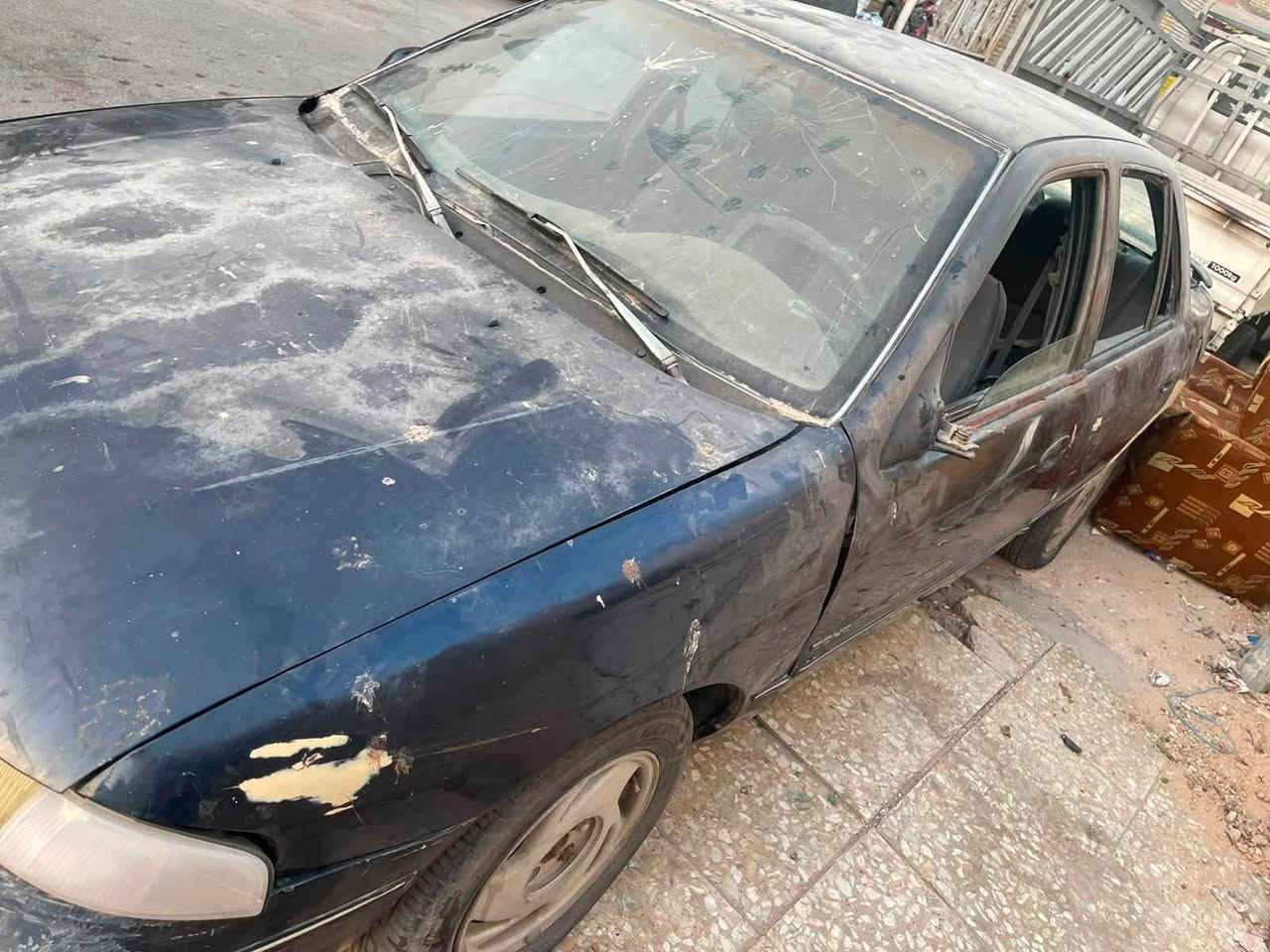 كيا سيفيا موديل 94 رقمها منفيس انبار صاحبها متوفي شغاله وتمشي ابيعها على وضعيتها وأتعهد بشرعيتها العنوان بغداد الشعب ***********
