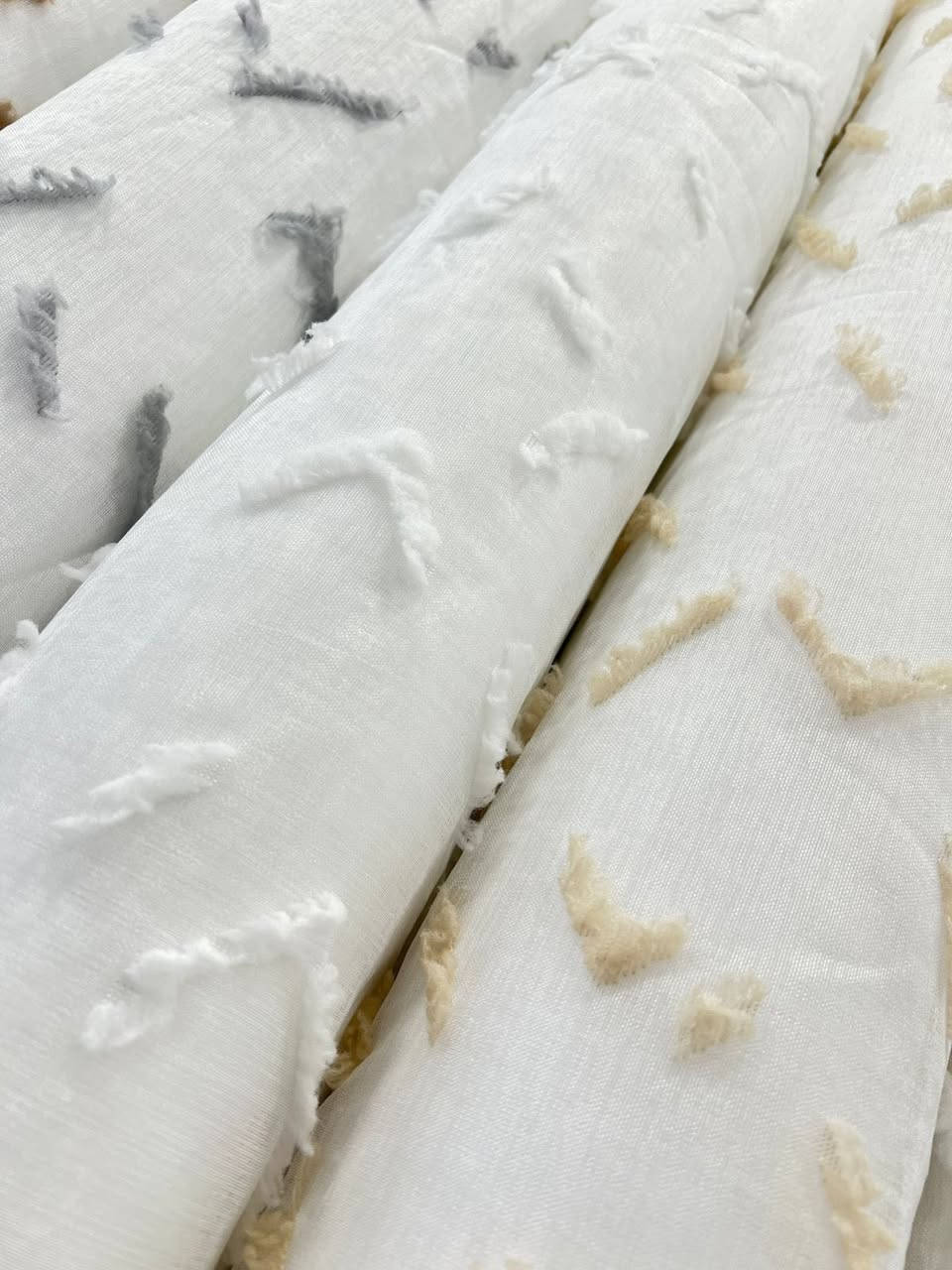 وصول تول مبطن بوهيمي موديل جديد

سعر القطعه 12 الف💰😍
➖➖➖➖➖➖➖➖➖
القياس :العرض 2 متر والارتفاع 3 متر
➖➖➖➖➖➖➖➖
العنوان/الديوانية/الحمزة/شارع الهوى/بالفرع المجاور لكوزمتك حامد دايم📍
➖➖➖➖➖➖➖➖
للحجز والاستفسار واتساب ***********📞
➖➖➖➖➖➖➖➖
توصيل لجميع محافظات العراق🚗
