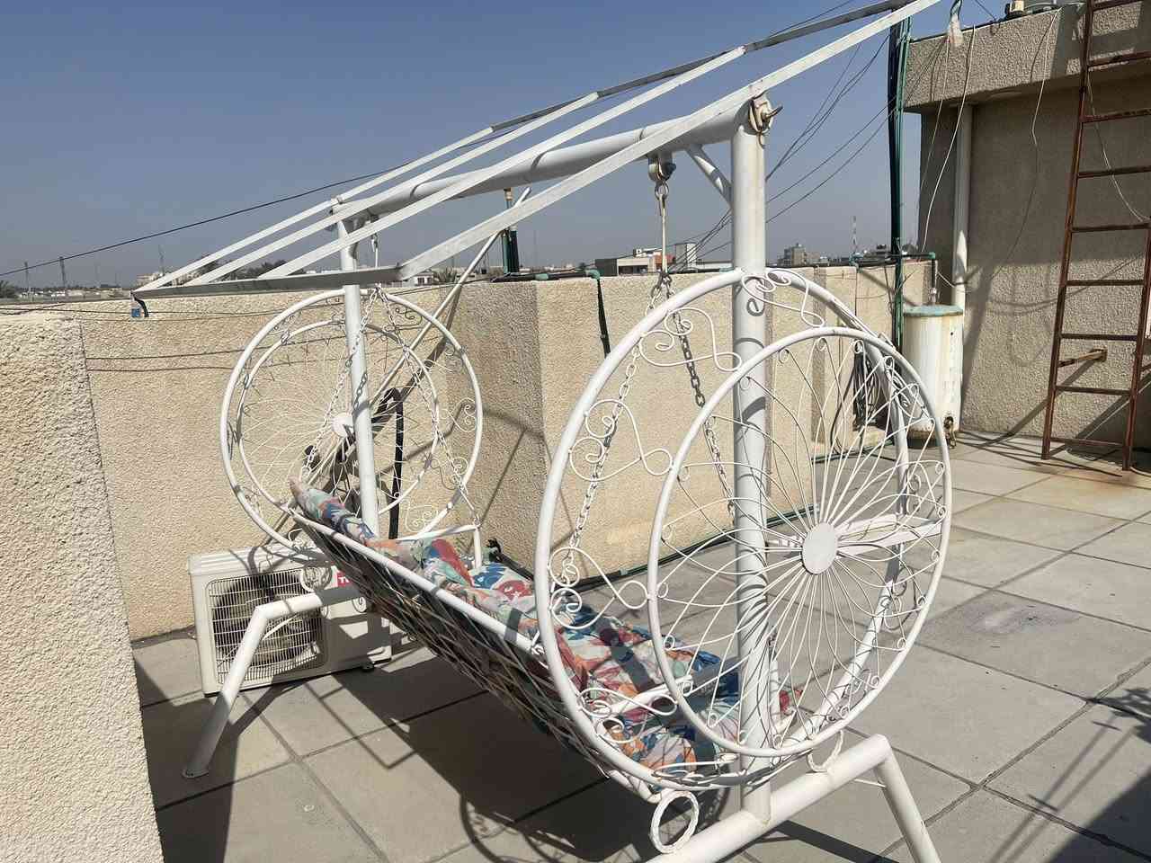 مرجوحة للبيع نظيفة كلش استخدام قليل  الارتفاع  ٢ متر، العرض ٢١٠ سم
السعر ٢٥٠ الف ، بغداد / هاتف *********** موجود واتساب
