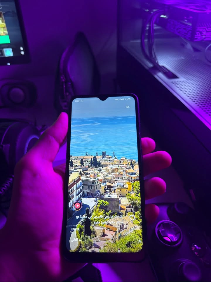 Redmi 9A
جهاز نظيف و مرتب كلشي مابيه نظافة 90 ‎%‎ بالشرط
السعر 65 الف ر بيه مجال للطيبين
للتواصل ***********
