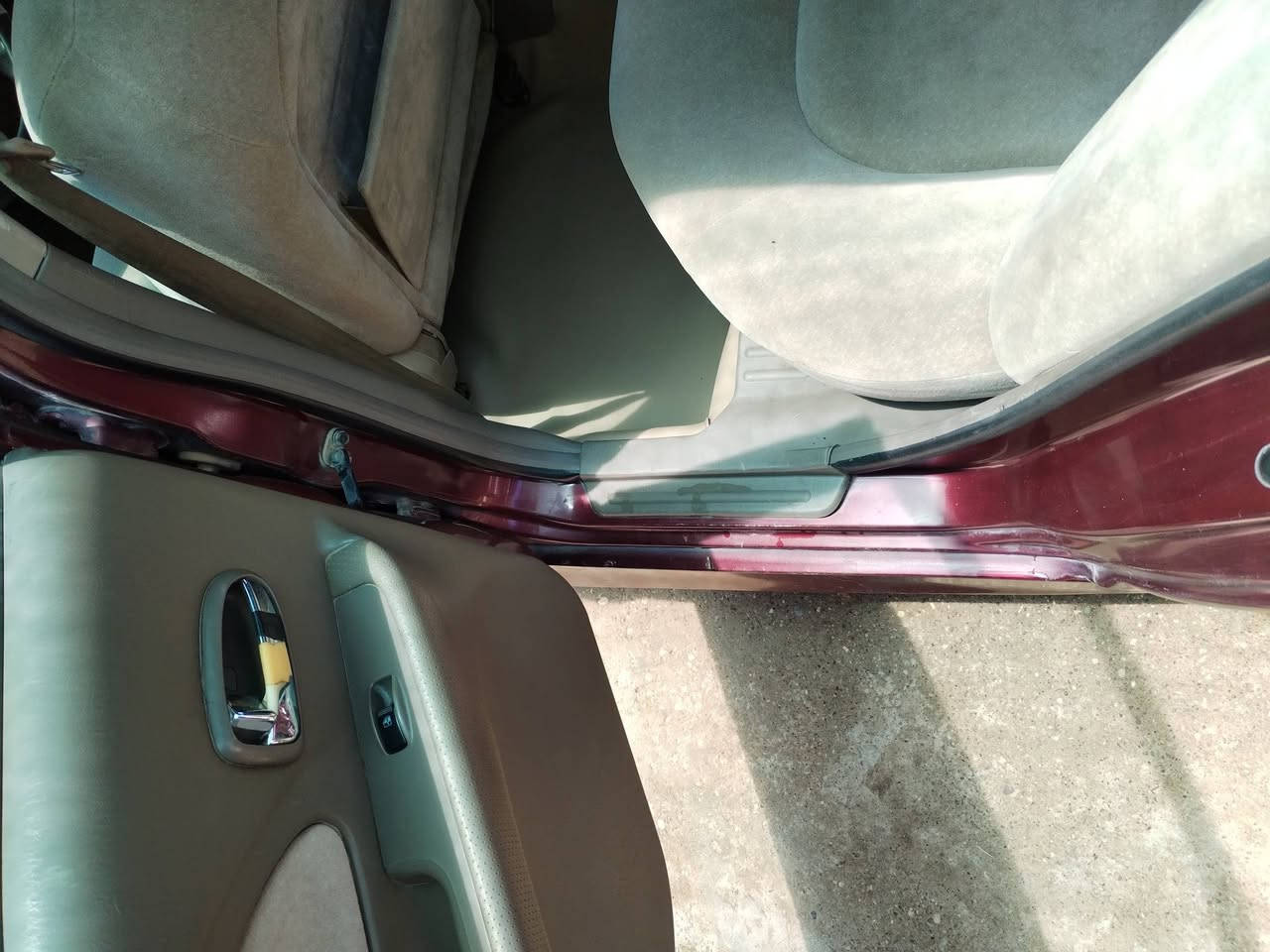 السلام عليكم سيارة جاهزة موديل ٢٠٠٥ تدفئة تبريد كلة شغال ما بيها كل نقص كاملة مكملة سعرها ٦٧ وبيها مجال للاستفسار***********
ملاحظة مهمة /اذا ما عجبتك السيارة او السعر اعبر المنشور ♥️
