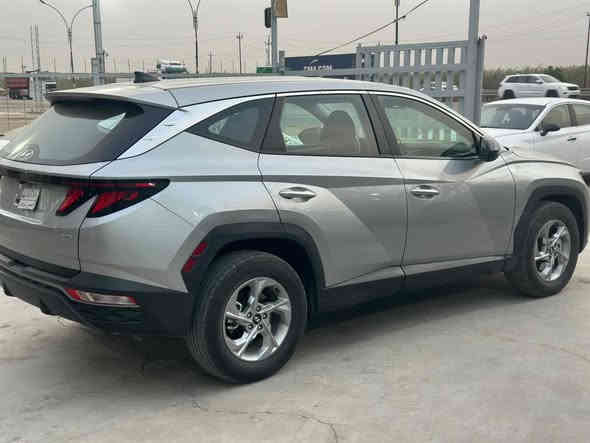 توكسان موديل 2024 سياره جديده ماشيه ٨ آلاف فقط 
حادث بسيط 
سياره جاملغ صبغ فقط 
وبيها مكانت بارد بسيطه 
السعر 175 وبيها مجال بسيط 
العنوان بغداد حي الجهاد 
***********
***********
