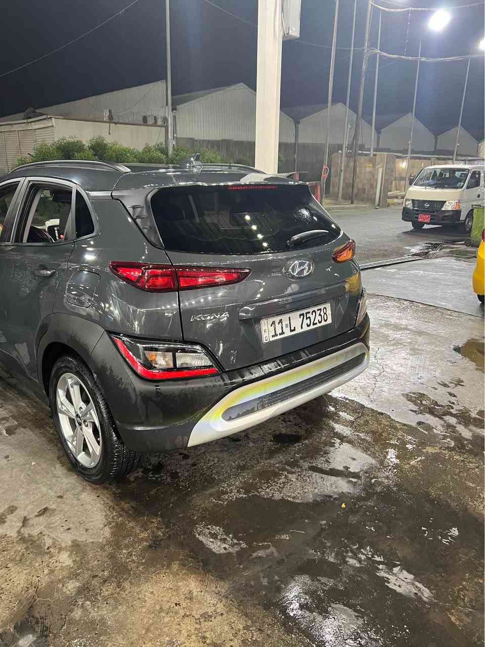 كونا 23 سياره جديده 
ماشيه 35 كيلو 
الدورة 

*********** بغداد, العراق
