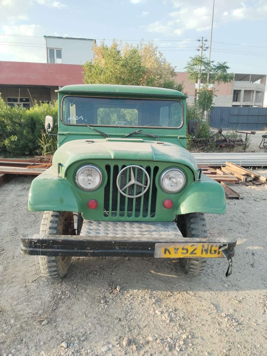 جێب سەحرا مۆدیل 1980 دەبل ئەکسلە گێڕو مەکینە وکارەبایی کامل بێ عیبە دەبل ئەکسلی ئیش دەکات ئەکسلی کەمەک دەنگی دێت سەیارەکی بێ مەسرەفە  سعری 22 وەرەقەو مەجال ***********
