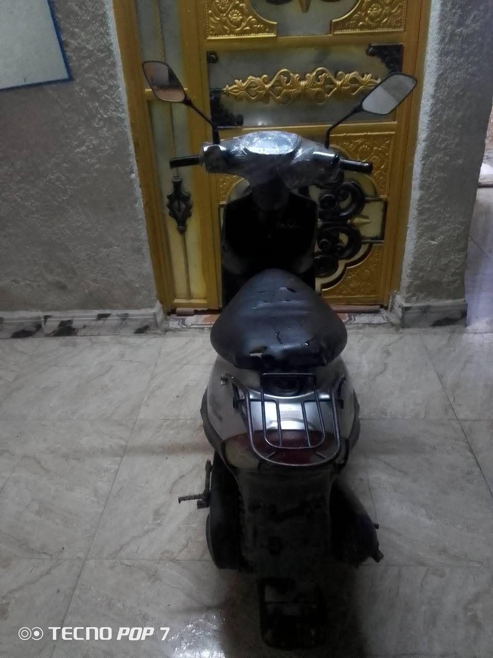 دراجه تسع زروف شغاله من كلشي كهربائيات وسحب قوي ونهضه قويه السعر 225 تشتغل هندر دكه  رقم الهاتف ***********
