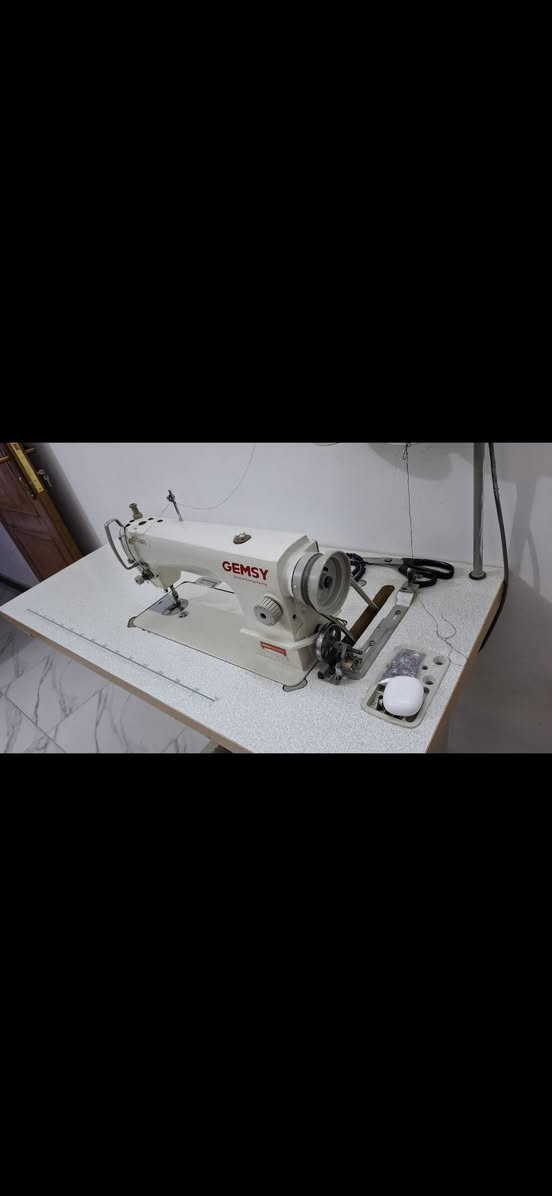 السلام عليكم للبيع مكينة خياطة نوع جيمسي اصلي المكان الكاظمية السعر ٢٢٥


**إذا كنت صاحب هذا الإعلان وتريد حذفه لأي سبب، رجاءا أرسل رسالة إلى الدعم الفني**