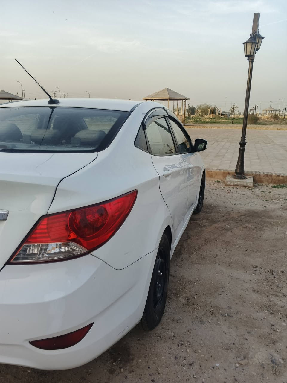 السلام عليكم
اكسنت موديل 2013 أمريكي رقم بغداد دولي السنويه 2028 صدر وتايرات مكينه گير مكفول وجديد *********** الشراي يتصل عنواني سامراء
