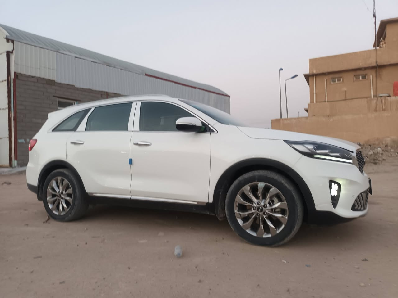 السلام عليكم كيا سورنتو موديل 2020 خليجيه فول مواصفات عدا الفتحه السونار مرفق بالصور السياره جديده مكانها نجف حيدريه سعرها 220 رقمها واسط تحويل مباشر رقمي وبخدمتكم 
***********
