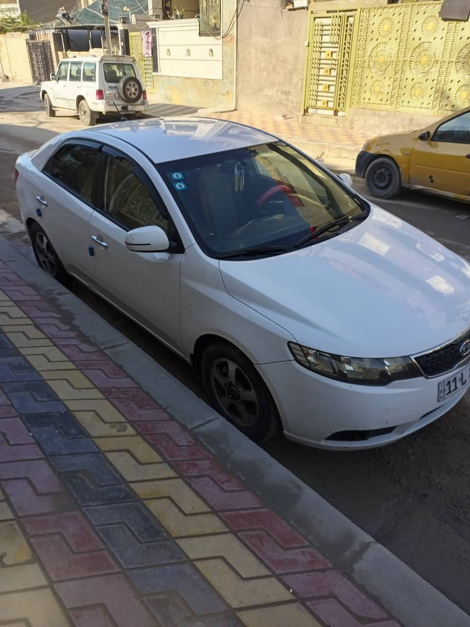 سيراتو 2013 خليجي محرك 1600 دوش بغداد انكليزي مكفوله ماشيه 156 السعر 113 رقم الهاتف ***********
